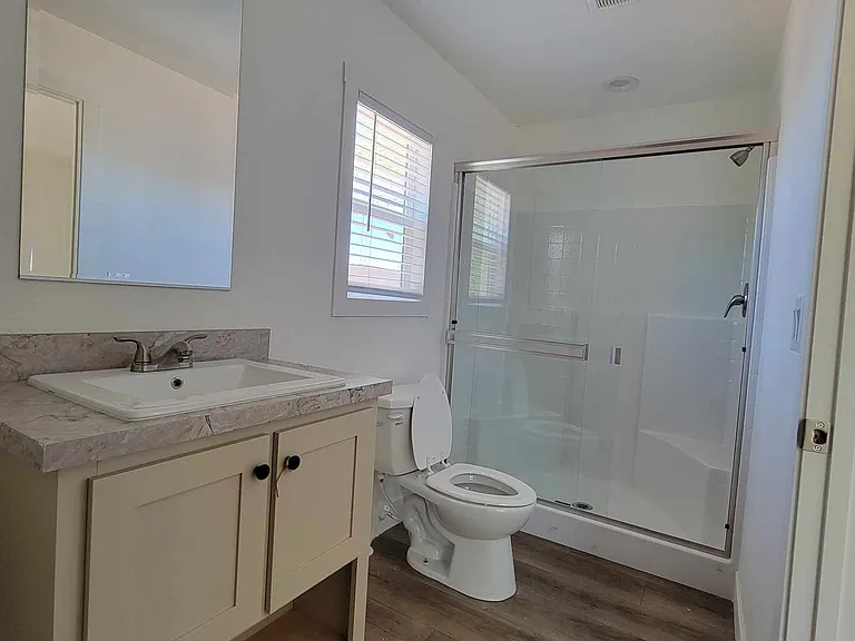 650 E Busby Dr #1E — Photo 7