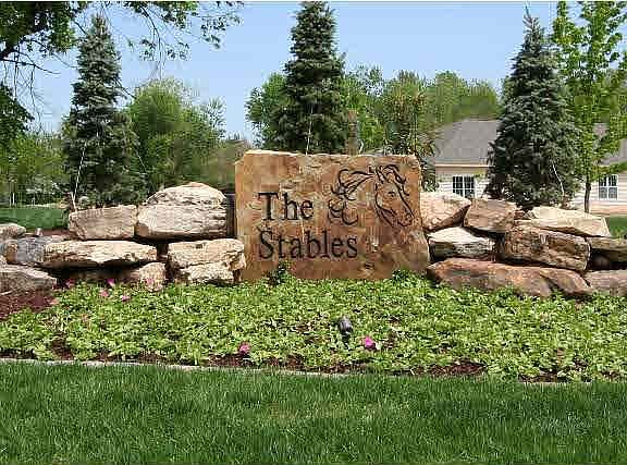 2nd image of 4935 Paddock Dr