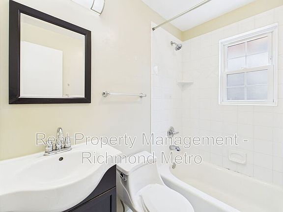 5th image of 4032 Macarthur Ave APT E