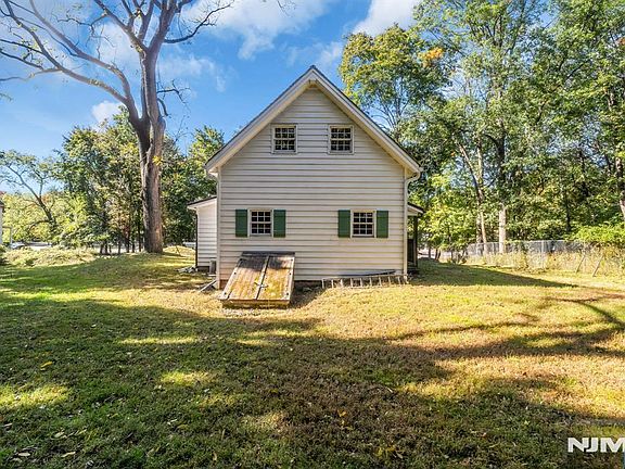 5th image of 639A Piermont Road