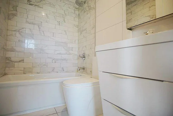 Rented by Jaytee America LLC | media 7