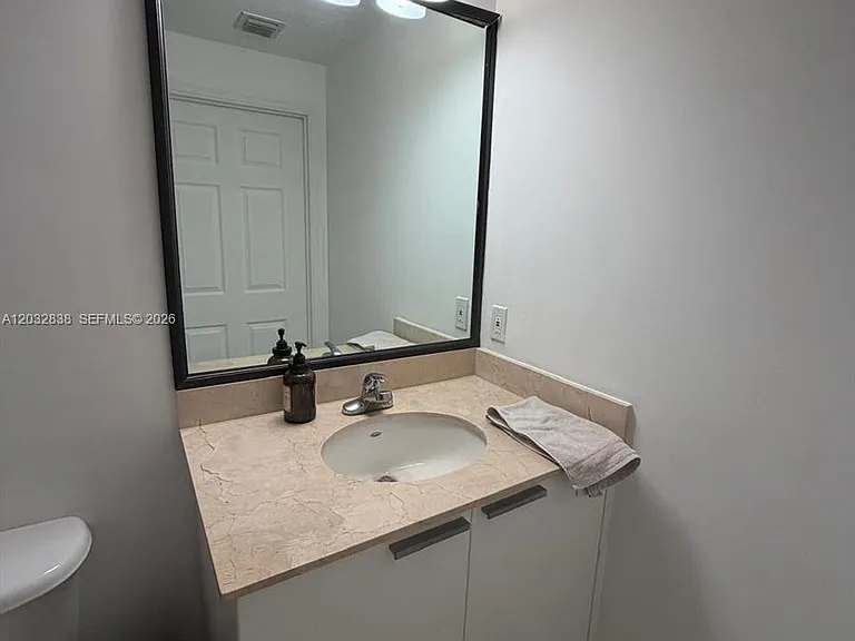 140 S Dixie Hwy #713 — Photo 12
