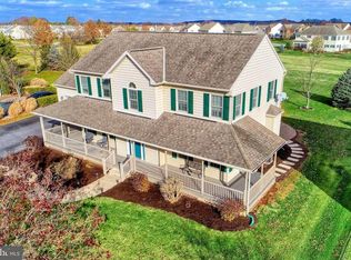2643 Huntfield Dr, York, PA