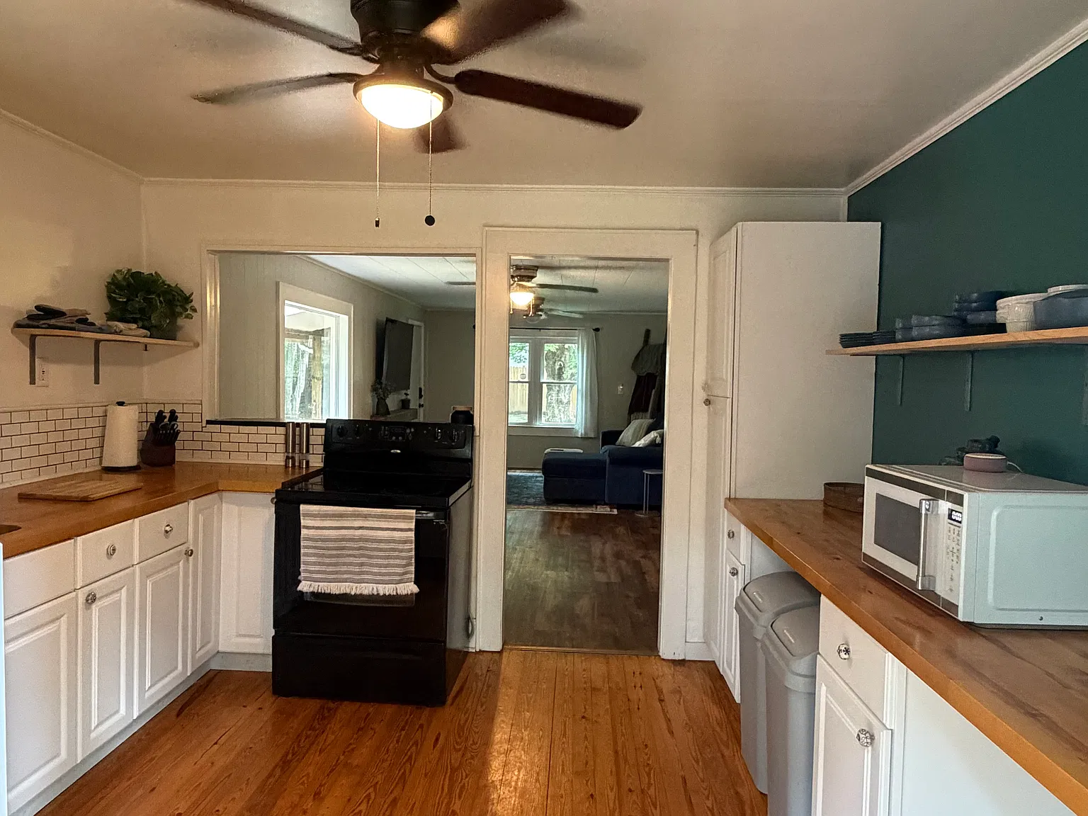 2 bed, 901 sqft, $1,950 — Photo 4