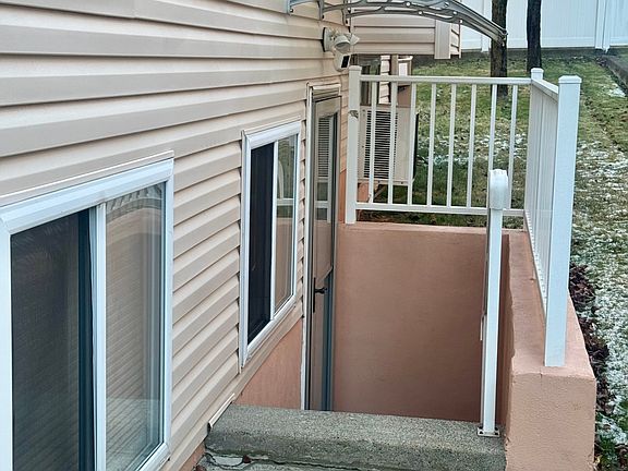 2nd image of 106 Gladwin St #1