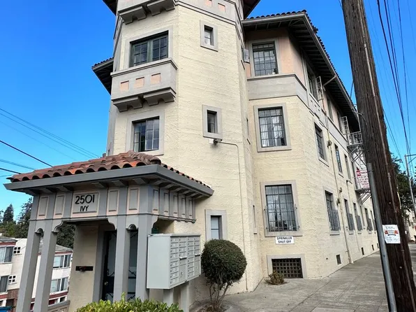 Lantz Building 02 - 2501 Ivy Dr, 2501 Ivy Dr APT 18, Oakland, CA 94606