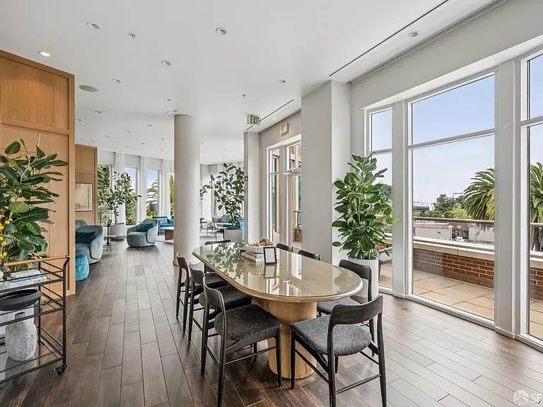 88 King St #104 — Photo 34