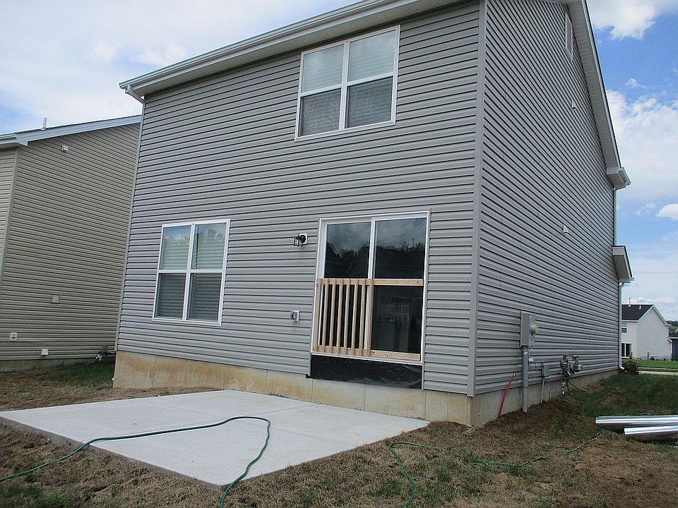 2nd image of 608 Summer Breeze Ln