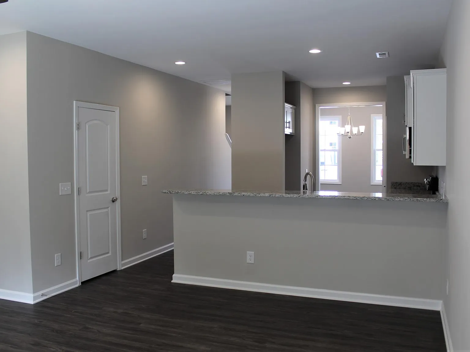 2 bed, 2.5 bath, $1,725 — Photo 4