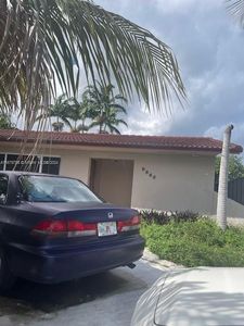 9865 SW 27th Ter, Miami, FL, 33165