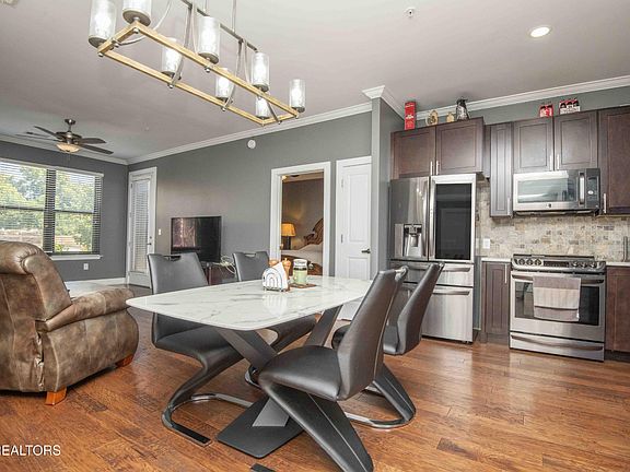 5th image of 445 W Blount Ave APT 321
