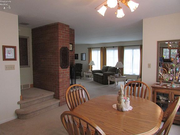 4th image of 660 E Sherwood Ct