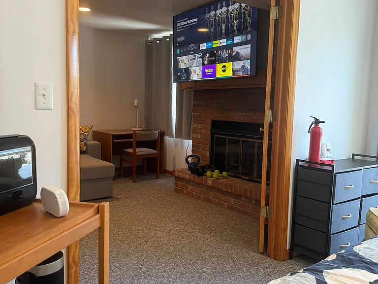 7S485 Lynn Dr — Photo 24