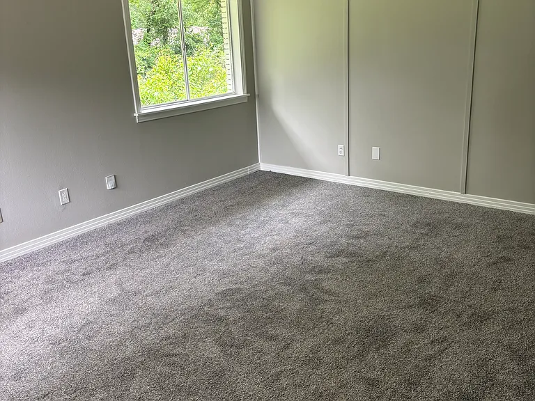 749 Livingston Ave — Photo 3