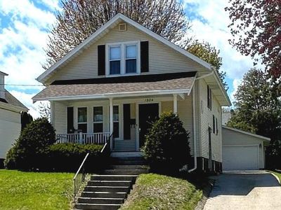 1324 South 14th STREET, Manitowoc, WI, 54220
