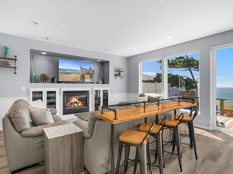 1825 SW Coast Ave — Photo 25