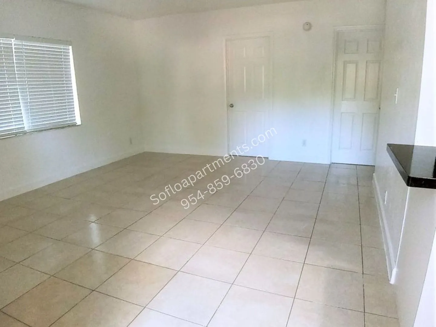701 SW 14TH Ave — Photo 3