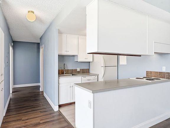 5th image of 1313 Lincoln St APT 503
