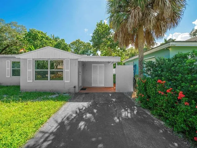 842 SW 11th Ct — Photo 10