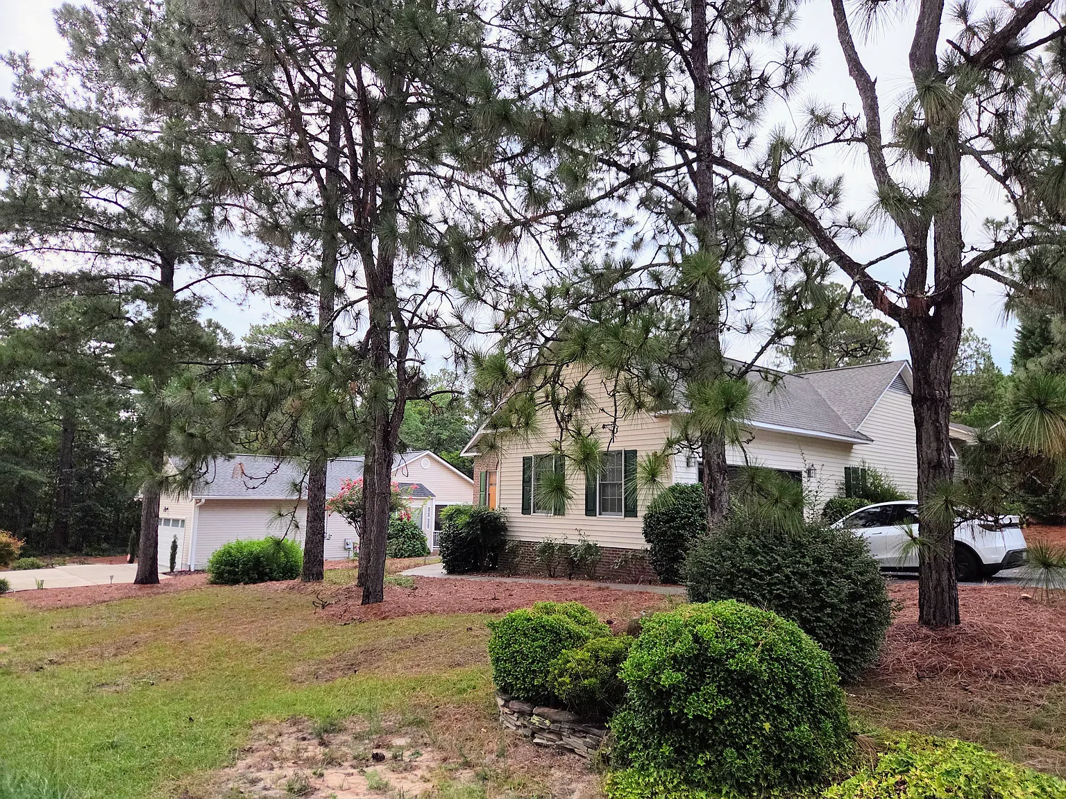 3 bed, 1560 sqft, $2,100 — Photo 2
