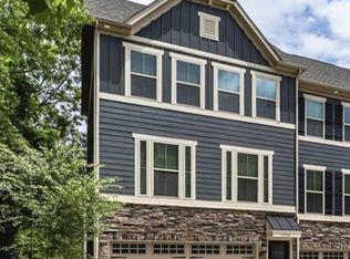 1736 Town Oak Ln, Charlotte, NC 28205