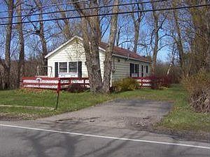 3rd image of 48 Dale Dr