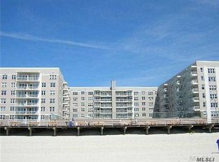 522 Shore Rd APT 2L, Long Beach, NY 11561