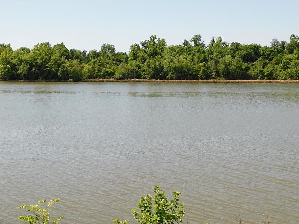 1st image of 686 River North Dr