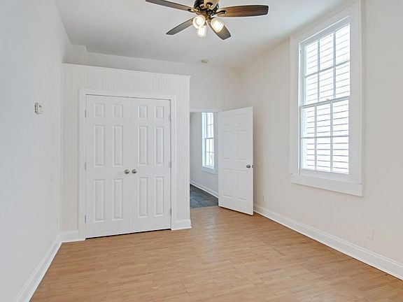 3rd image of 3010 Bienville St