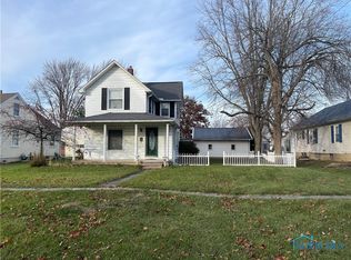 112 W Washington St, Oak Harbor, OH