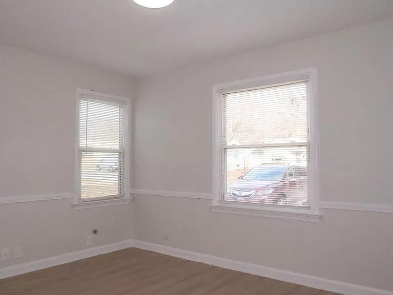 10131 Cabot Dr — Photo 7
