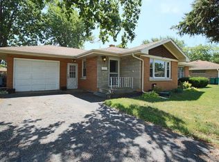 806 Winthrop Ave, Joliet, IL 60435