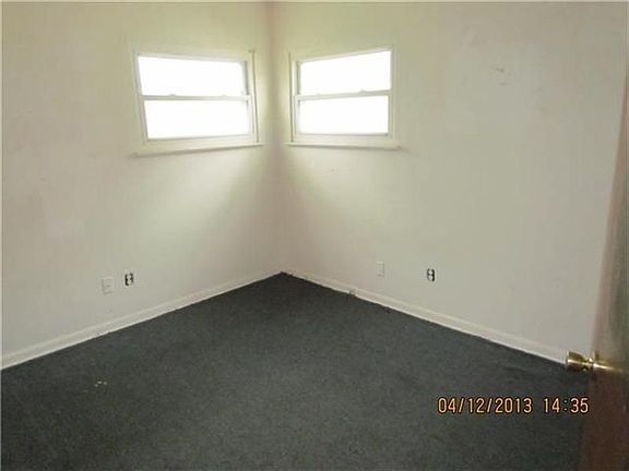 3rd image of 756 Stambaugh Ave