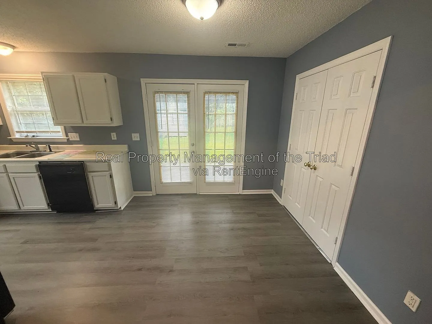 3 bed, 2.0 bath, 1212 sqft, $1,750 — Photo 3