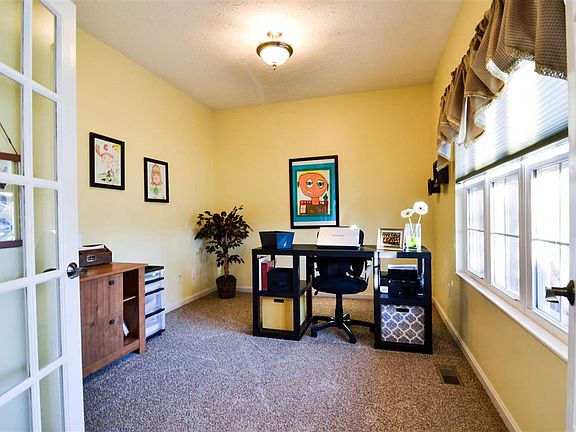 4th image of 1192 Donner Dr