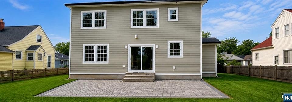 2nd image of 64 Alberta Dr