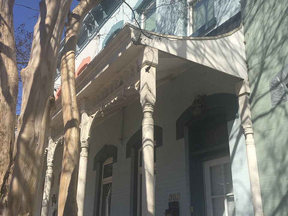 1st image of 303 S Cherry St