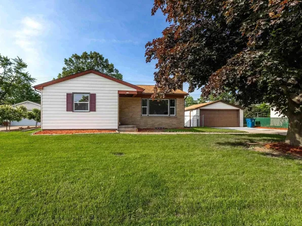 732 38th Ave, East Moline, IL 61244