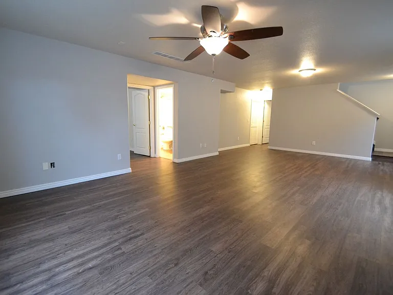2721 Crooked Vine Ct — Photo 15