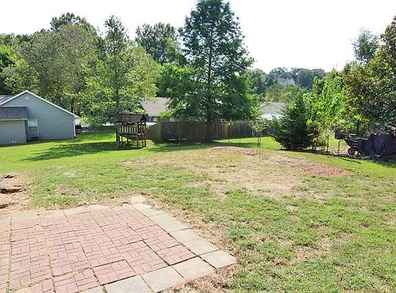4th image of 3817 Fawn Dr