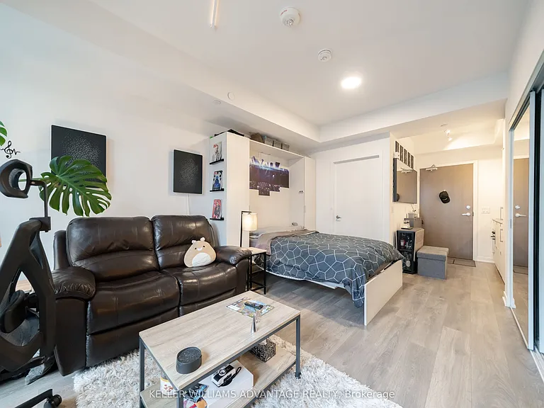 20 Richardson St #1009 — Photo 4