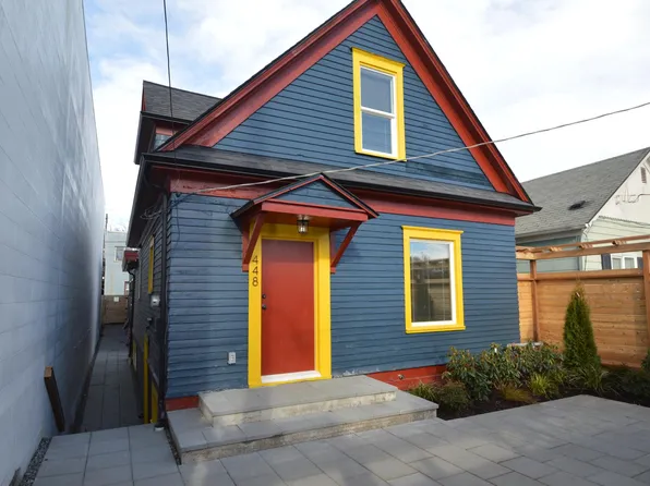 448 N 35th St, Seattle, WA 98103