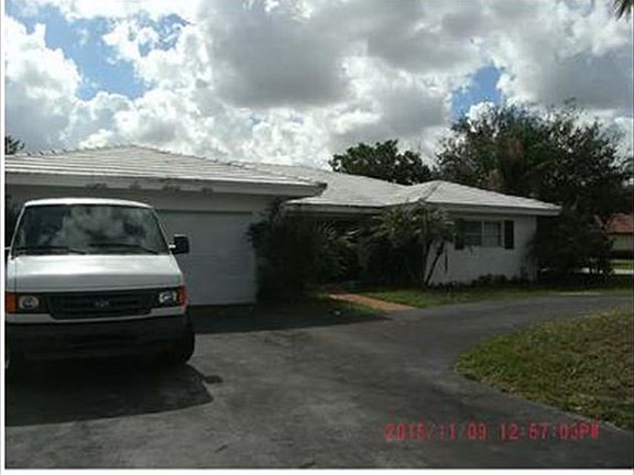 3rd image of 8666 NW 25th Ct