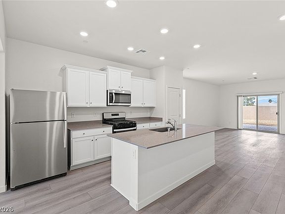 4th image of 2774 Avril Point St