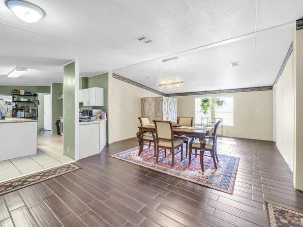 2236 Old Jolly Bay Rd, Freeport, FL 32439