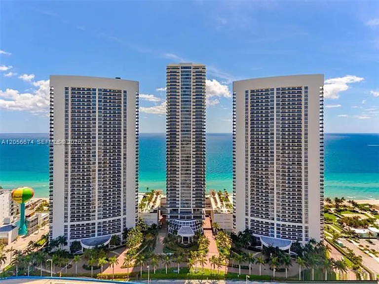 1830 Ocean Dr #CU-1210 — Photo 2