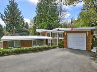 5104 SW Admiral Way, Seattle, WA 98116