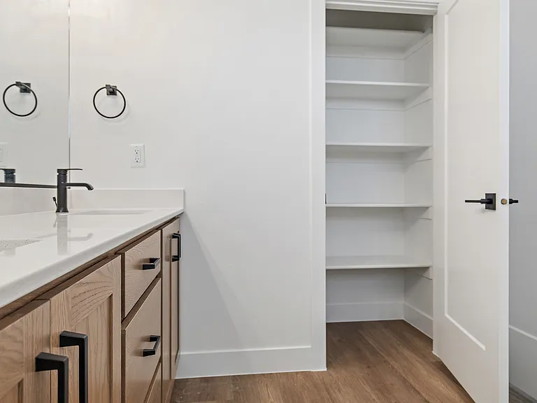 1082 W Albertine Ln #117 — Photo 21