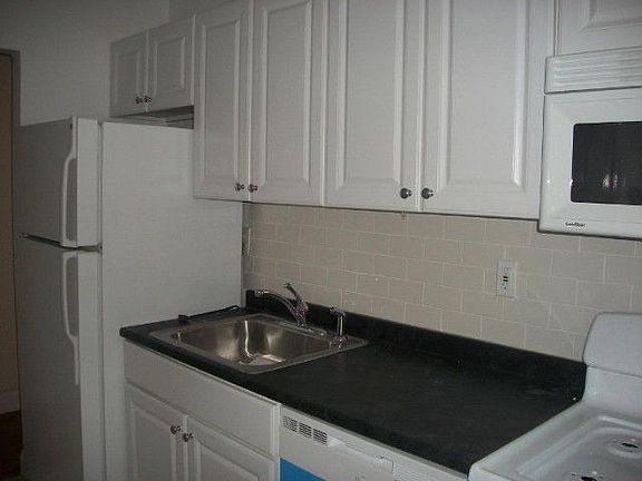 2nd image of 12116 Ocean Promenade APT 5K