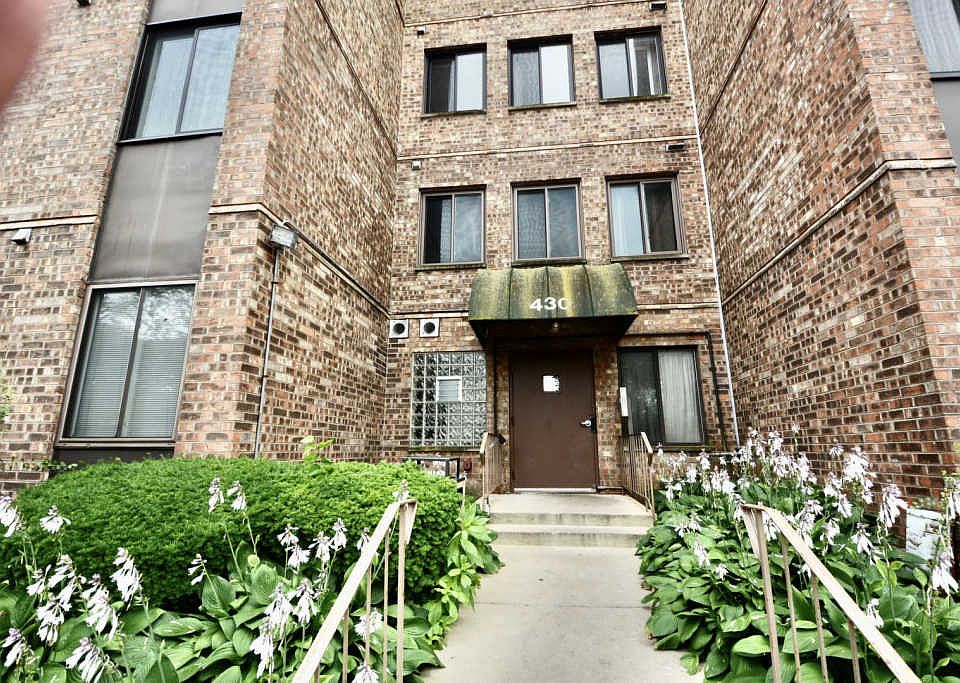1st image of 430 Walnut Creek Ln Unit 2403